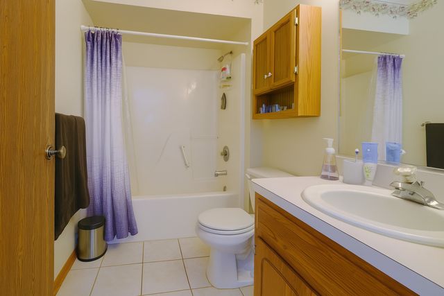 174 Barbara Jean Lane 1, Joliet, IL 60436