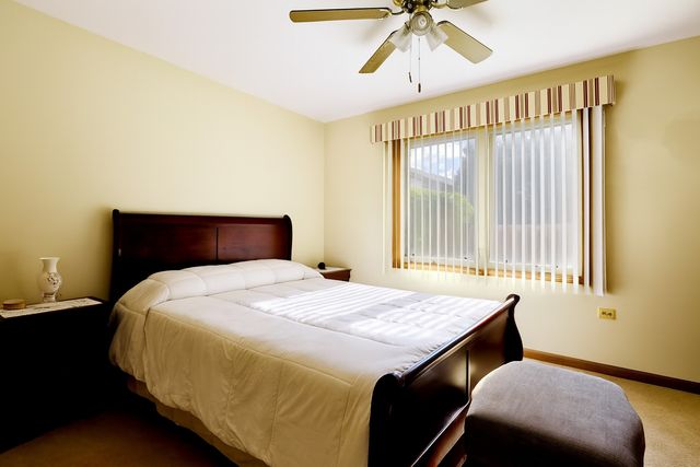 174 Barbara Jean Lane 1, Joliet, IL 60436