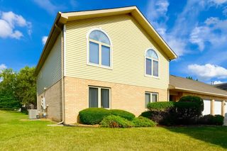 174 Barbara Jean Lane 1, Joliet, IL 60436