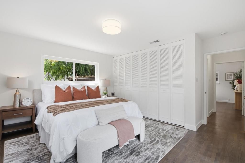 Image 16 of property listing at 2229 Howard Avenue, San Carlos, CA 94070