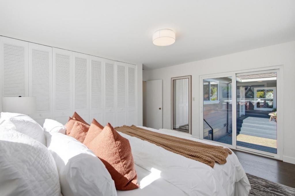Image 17 of property listing at 2229 Howard Avenue, San Carlos, CA 94070