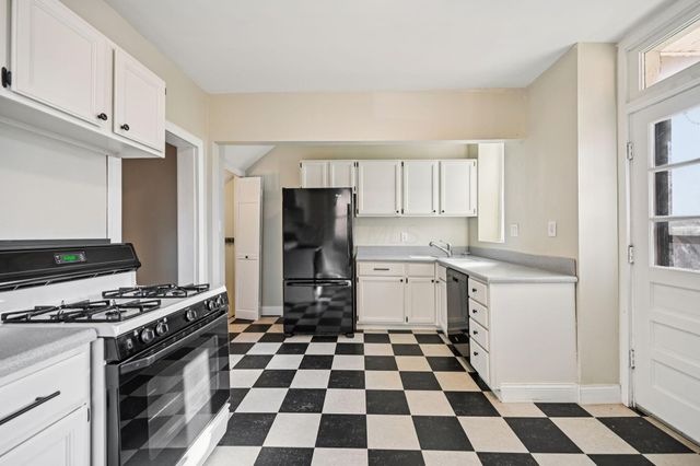 537 W 3rd Avenue, Columbus, OH 43201