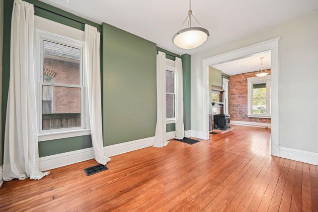 537 W 3rd Avenue, Columbus, OH 43201