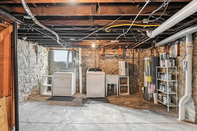 537 W 3rd Avenue, Columbus, OH 43201