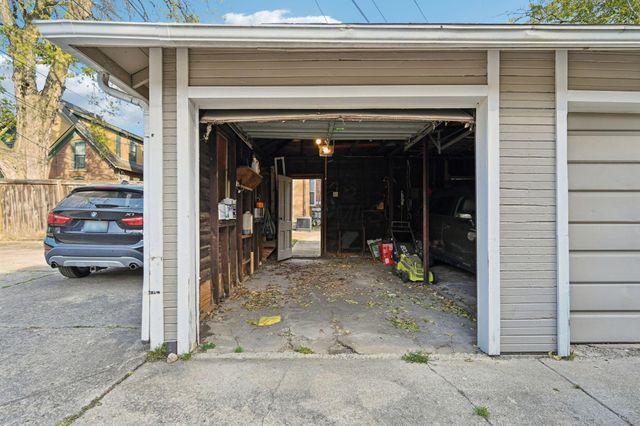 537 W 3rd Avenue, Columbus, OH 43201