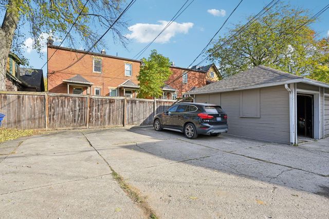 537 W 3rd Avenue, Columbus, OH 43201