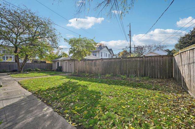 537 W 3rd Avenue, Columbus, OH 43201