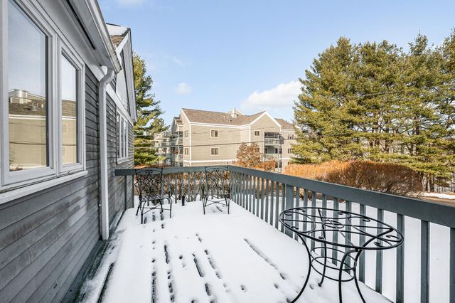 4 Heather Court, Nashua, NH 03062