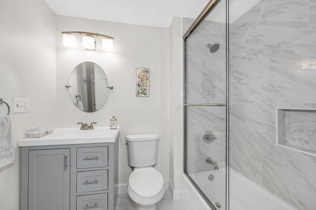 4 Heather Court, Nashua, NH 03062