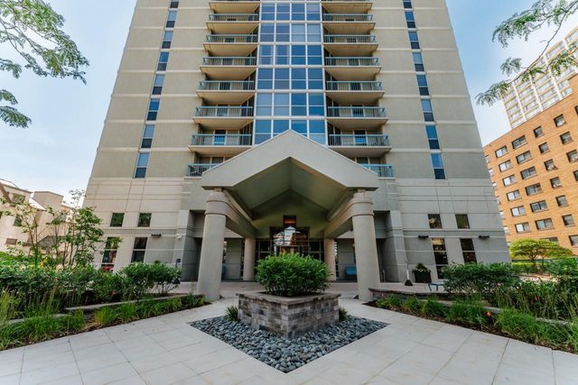 1660 N Prospect AVENUE #2708, Milwaukee, WI 53202
