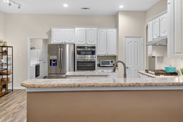 2302 Chambray Drive, Corinth, TX 76210