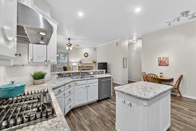 2302 Chambray Drive, Corinth, TX 76210