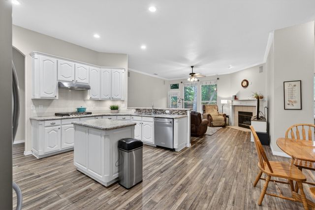 2302 Chambray Drive, Corinth, TX 76210