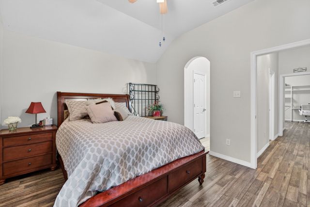 2302 Chambray Drive, Corinth, TX 76210