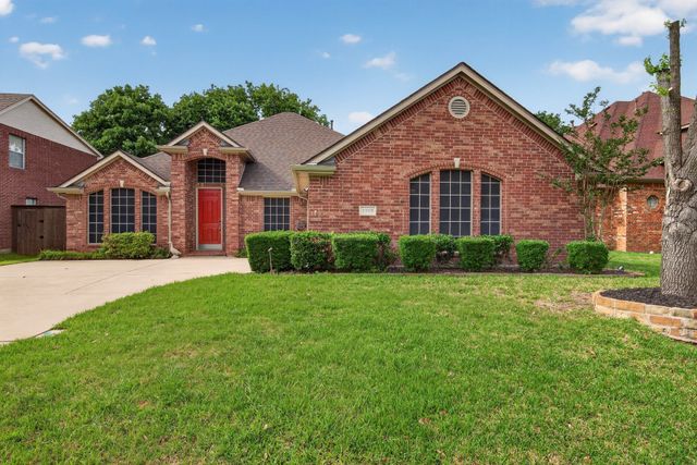 2302 Chambray Drive, Corinth, TX 76210