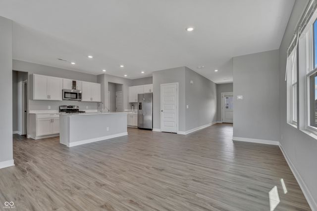 76 Fernleaf Drive, Whiteland, IN 46184