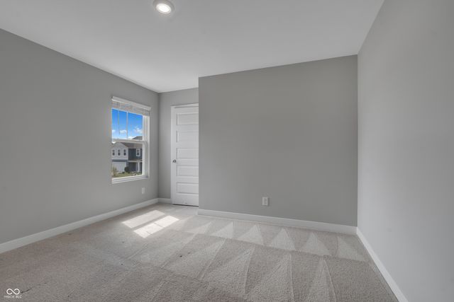 76 Fernleaf Drive, Whiteland, IN 46184