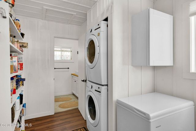 32489 N 7th AVE, Spirit Lake, ID 83869