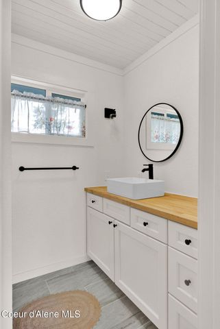 32489 N 7th AVE, Spirit Lake, ID 83869