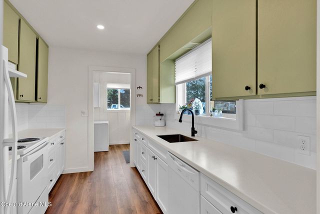 32489 N 7th AVE, Spirit Lake, ID 83869