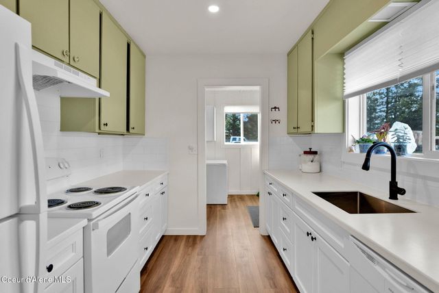 32489 N 7th AVE, Spirit Lake, ID 83869