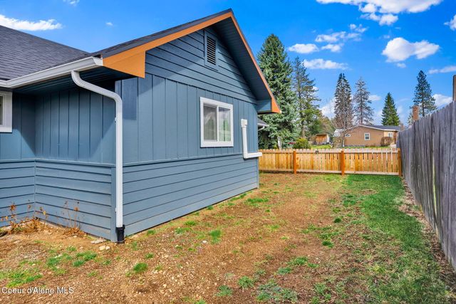 32489 N 7th AVE, Spirit Lake, ID 83869
