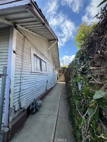 5077 Huntington North, Los Angeles, CA 90032