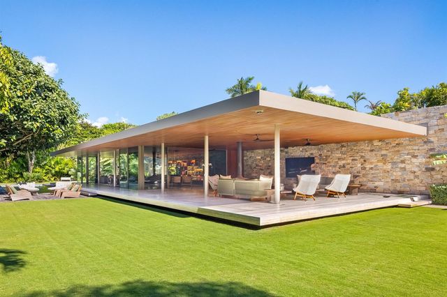 195 Via Marina, Palm Beach, FL 33480