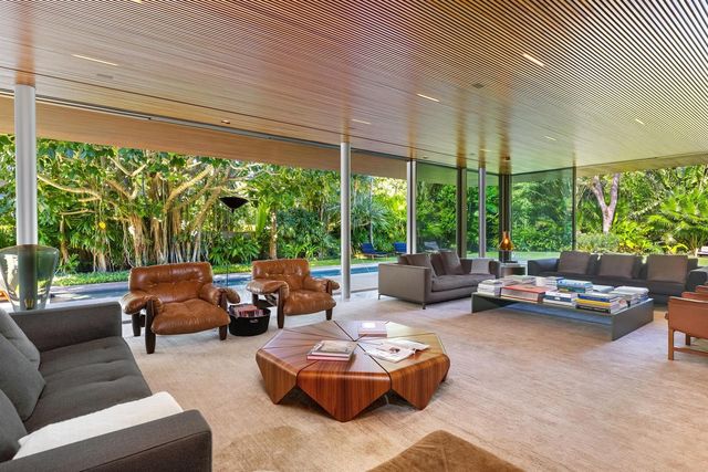 195 Via Marina, Palm Beach, FL 33480