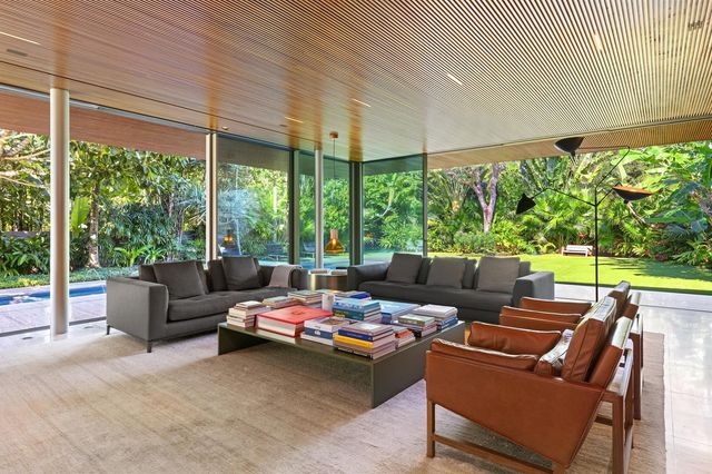 195 Via Marina, Palm Beach, FL 33480