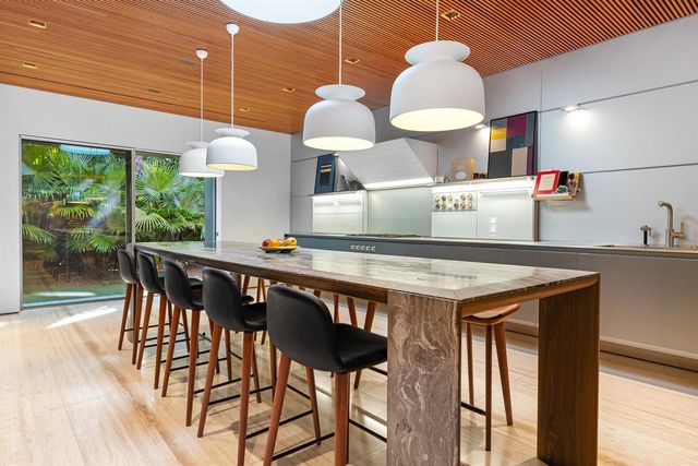 195 Via Marina, Palm Beach, FL 33480