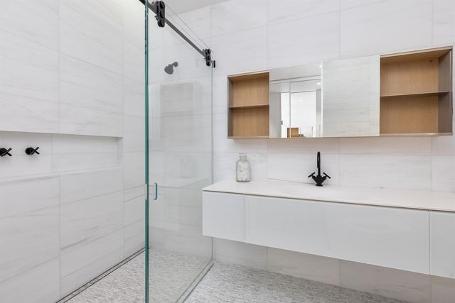 195 Via Marina, Palm Beach, FL 33480