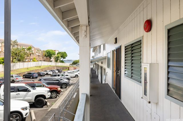 98-660 Moanalua Loop 276, Aiea, HI 96701