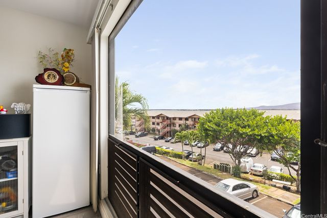 98-660 Moanalua Loop 276, Aiea, HI 96701