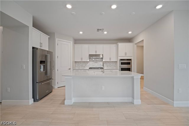 17057 Pine Lily LN, Punta Gorda, FL 33982