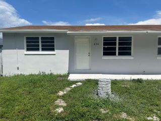 422 Caroline Avenue 424, West Palm Beach, FL 33413