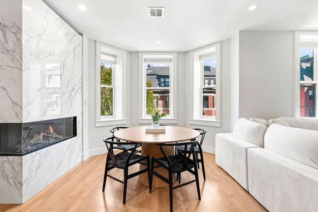 10 Gloucester St 3, Boston, MA 02115