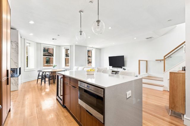 10 Gloucester St 3, Boston, MA 02115