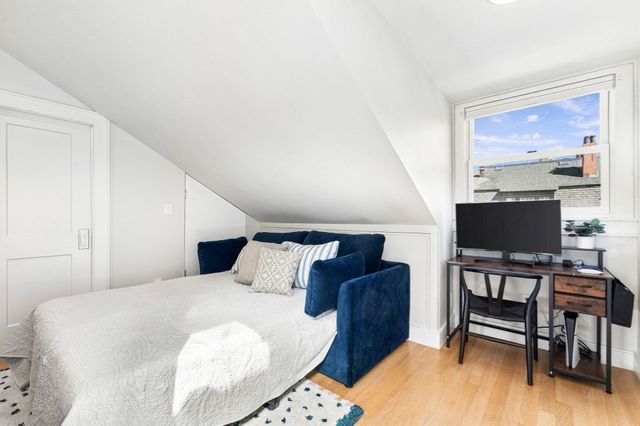 10 Gloucester St 3, Boston, MA 02115