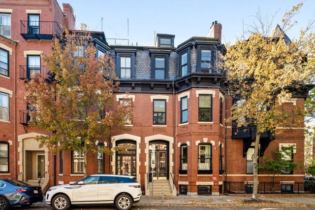 10 Gloucester St 3, Boston, MA 02115