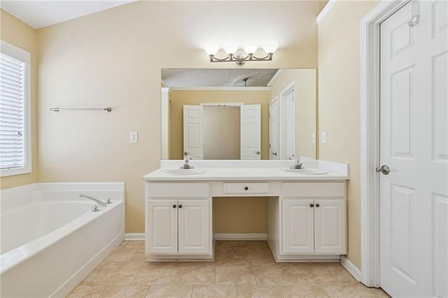 3350 Hampton Trace Court, Buford, GA 30519