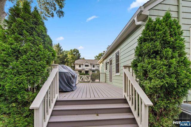 32 Brook Street, Closter, NJ 07624