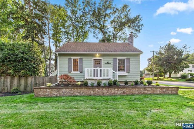 32 Brook Street, Closter, NJ 07624
