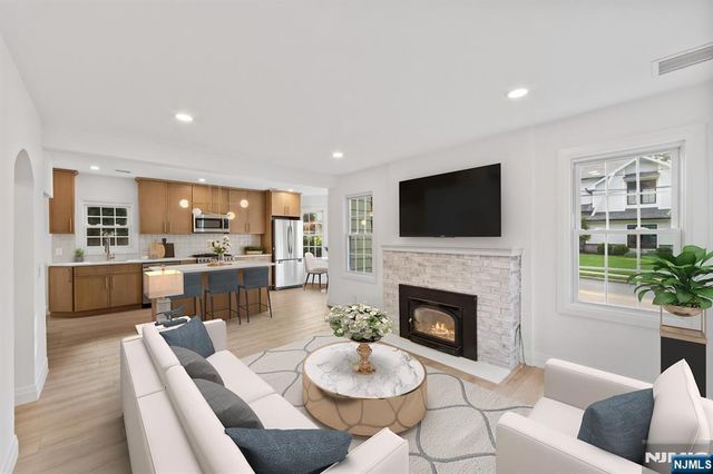 32 Brook Street, Closter, NJ 07624