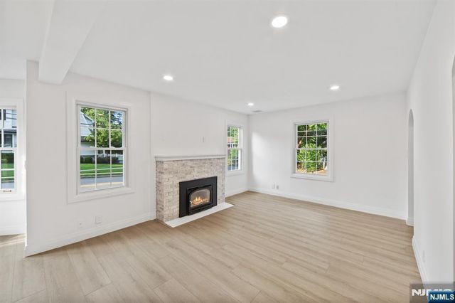 32 Brook Street, Closter, NJ 07624