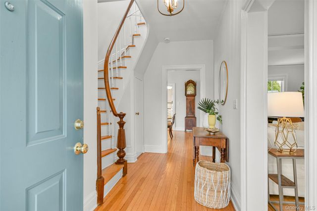 319 Melbourne Avenue, Mamaroneck, NY 10543