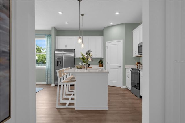 823 PEBBLE CREST LANE, Eagle Lake, FL 33839