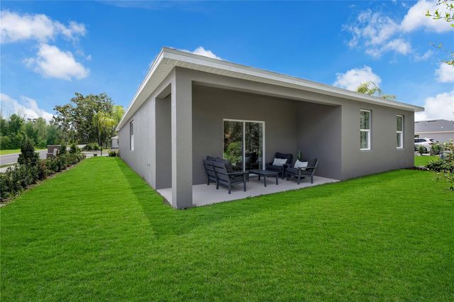 823 PEBBLE CREST LANE, Eagle Lake, FL 33839
