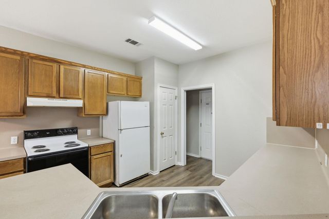 8102 Willet TRL A, Austin, TX 78745