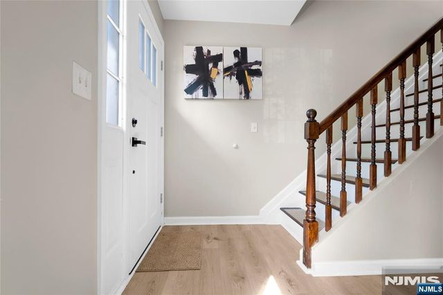 16 E Kinney Street, Newark, NJ 07102